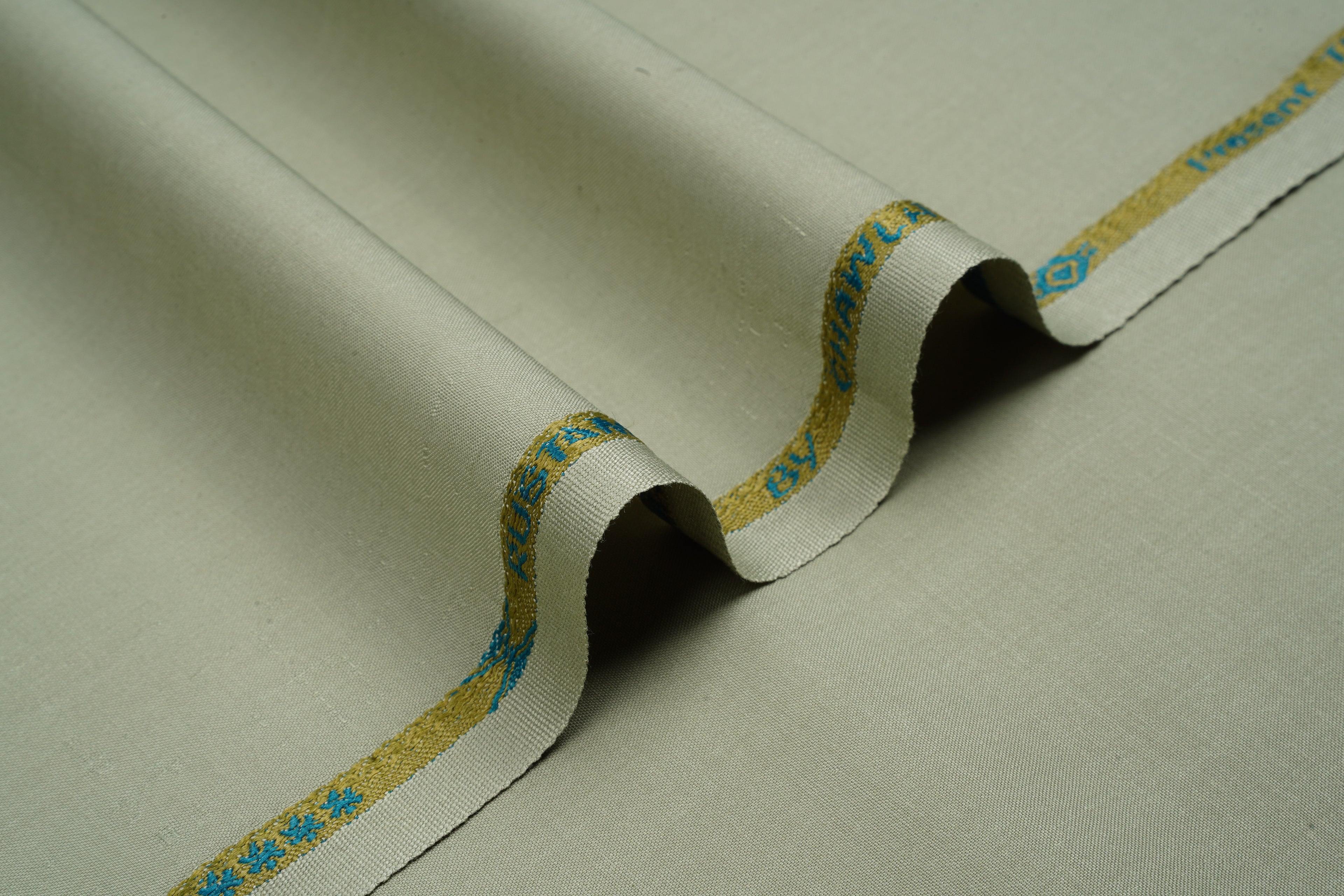 Rostam W&W - Chawla Fabrics