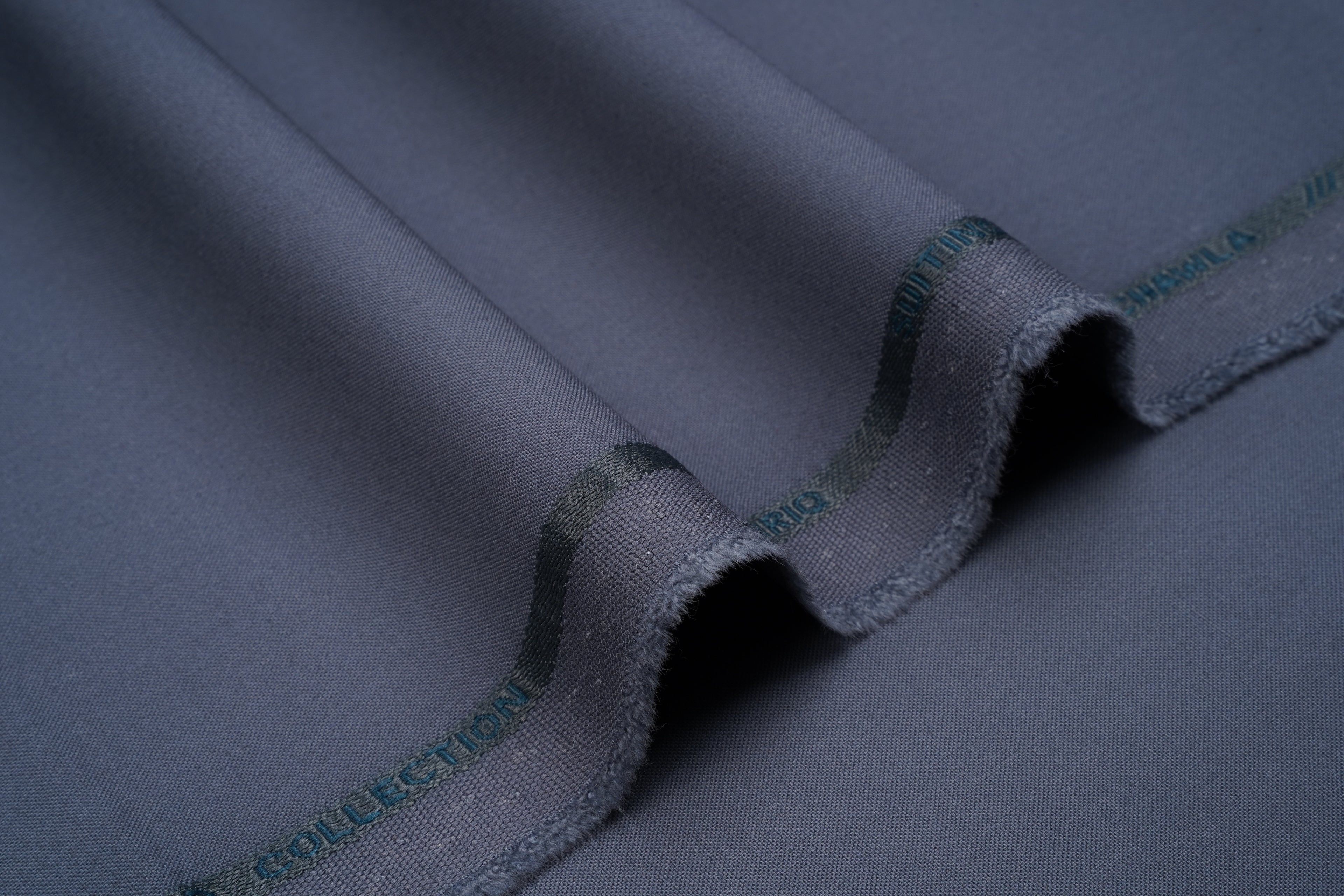 MASHRIQ SUITING W&W - Chawla Fabrics