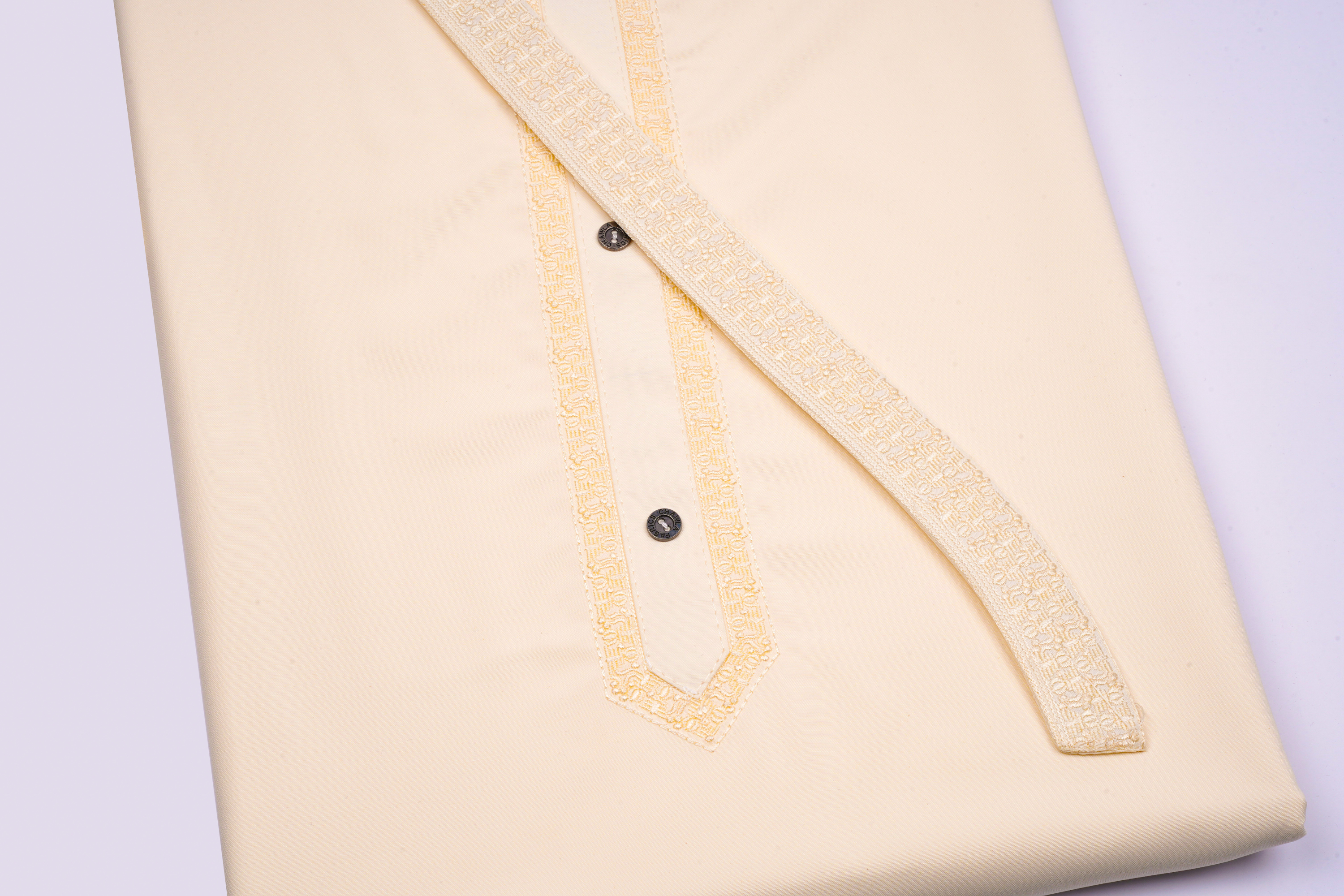 Double Horse W&W EMB D # 702 - Chawla Fabrics