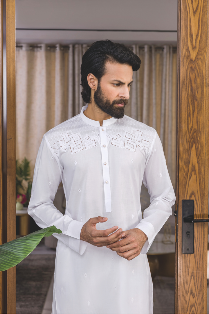 Lawn Chicken Kari LCK-02