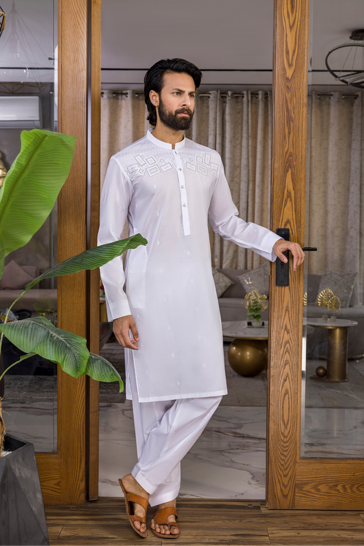 Lawn Chicken Kari LCK-02