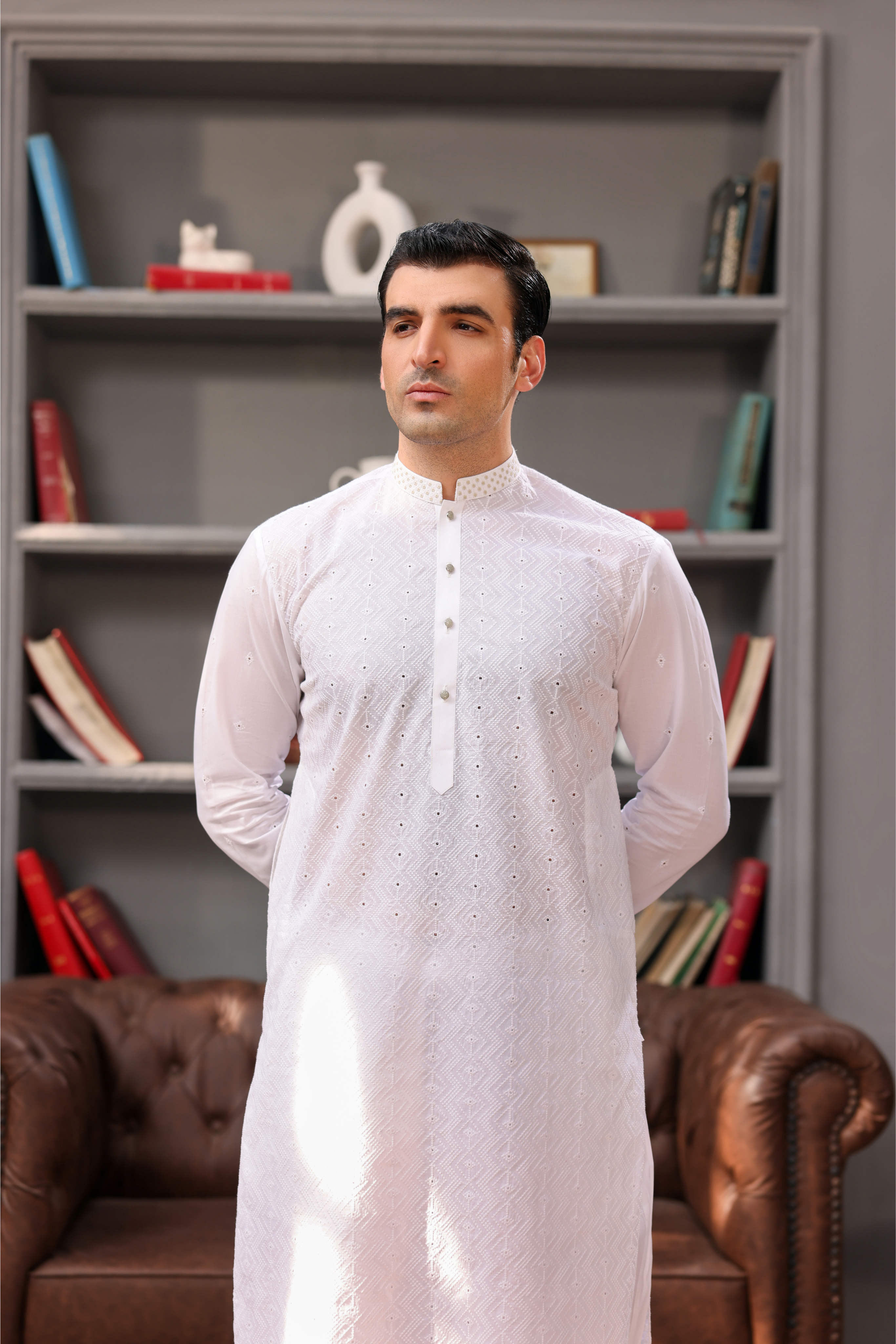 Lawn Chicken Kari - LCW-02